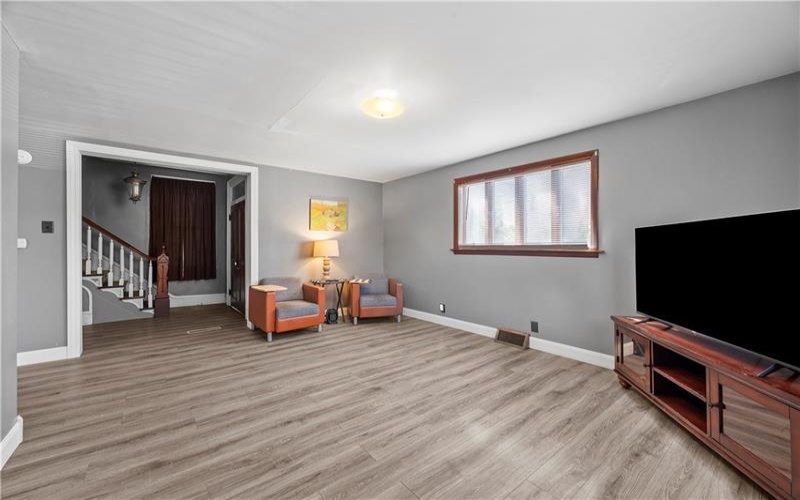 1276 Willowbrook Road, Rostraver Township, 15012, 3 Bedrooms Bedrooms, ,1.1 BathroomsBathrooms,Residential,For Sale,Willowbrook Road,1723700