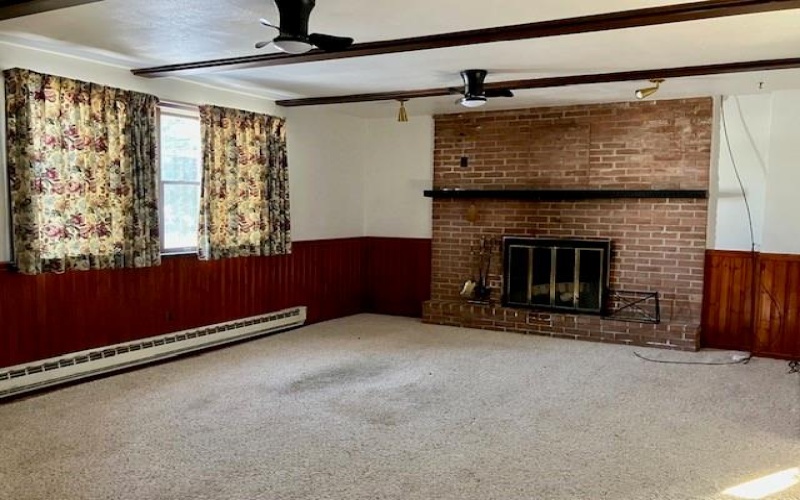 219 Meadow Drive, Johnstown, 15905, 4 Bedrooms Bedrooms, ,2.1 BathroomsBathrooms,Residential,For Sale,Meadow Drive,1738887