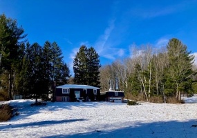 219 Meadow Drive, Johnstown, 15905, 4 Bedrooms Bedrooms, ,2.1 BathroomsBathrooms,Residential,For Sale,Meadow Drive,1738887