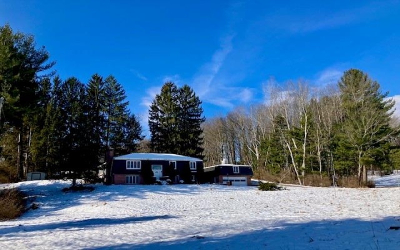 219 Meadow Drive, Johnstown, 15905, 4 Bedrooms Bedrooms, ,2.1 BathroomsBathrooms,Residential,For Sale,Meadow Drive,1738887