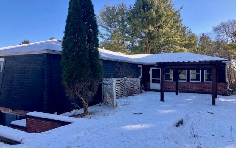 219 Meadow Drive, Johnstown, 15905, 4 Bedrooms Bedrooms, ,2.1 BathroomsBathrooms,Residential,For Sale,Meadow Drive,1738887