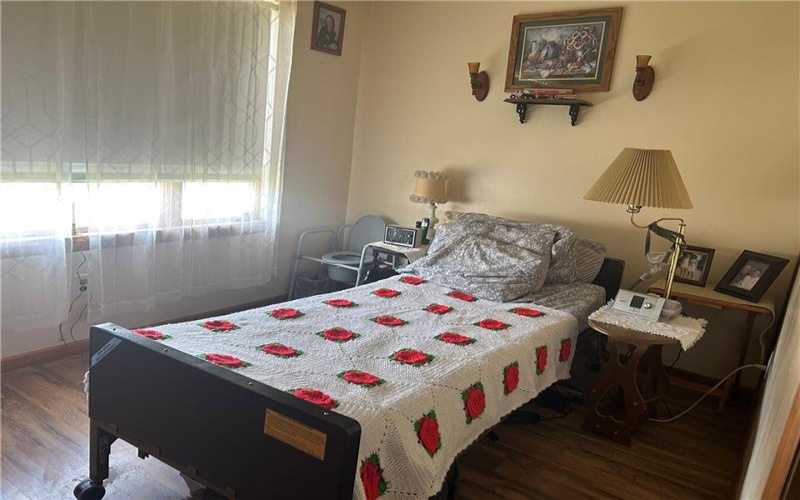 42 Walnut Ave, Dunbar, 15431, 3 Bedrooms Bedrooms, 6 Rooms Rooms,2 BathroomsBathrooms,Residential,For Sale,Walnut Ave,1738901