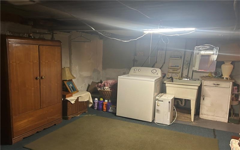 42 Walnut Ave, Dunbar, 15431, 3 Bedrooms Bedrooms, 6 Rooms Rooms,2 BathroomsBathrooms,Residential,For Sale,Walnut Ave,1738901