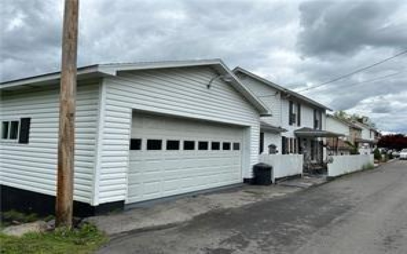 42 Walnut Ave, Dunbar, 15431, 3 Bedrooms Bedrooms, 6 Rooms Rooms,2 BathroomsBathrooms,Residential,For Sale,Walnut Ave,1738901