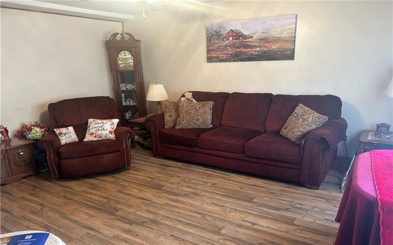 42 Walnut Ave, Dunbar, 15431, 3 Bedrooms Bedrooms, 6 Rooms Rooms,2 BathroomsBathrooms,Residential,For Sale,Walnut Ave,1738901