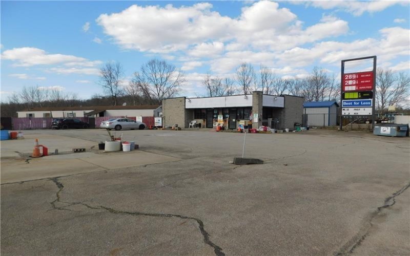 1115 Connellsville Road, Uniontown, 15401, ,Commercial-industrial-business,For Sale,Connellsville Road,1741551