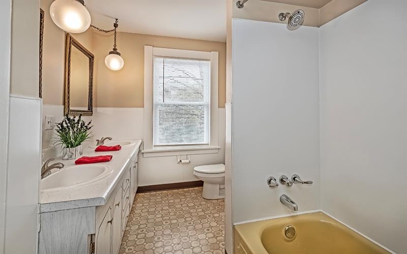 362 Fifth Avenue, New Kensington, 15068, 3 Bedrooms Bedrooms, 8 Rooms Rooms,1.2 BathroomsBathrooms,Residential,For Sale,Fifth Avenue,1738918