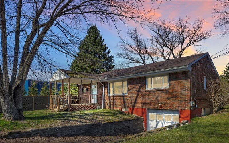 4060 Hart Ct, Murrysville, 15668, 3 Bedrooms Bedrooms, 10 Rooms Rooms,1 BathroomBathrooms,Residential,For Sale,Hart Ct,1744298