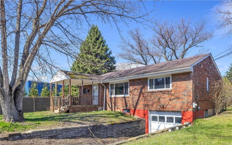 4060 Hart Ct, Murrysville, 15668, 3 Bedrooms Bedrooms, 10 Rooms Rooms,1 BathroomBathrooms,Residential,For Sale,Hart Ct,1744298