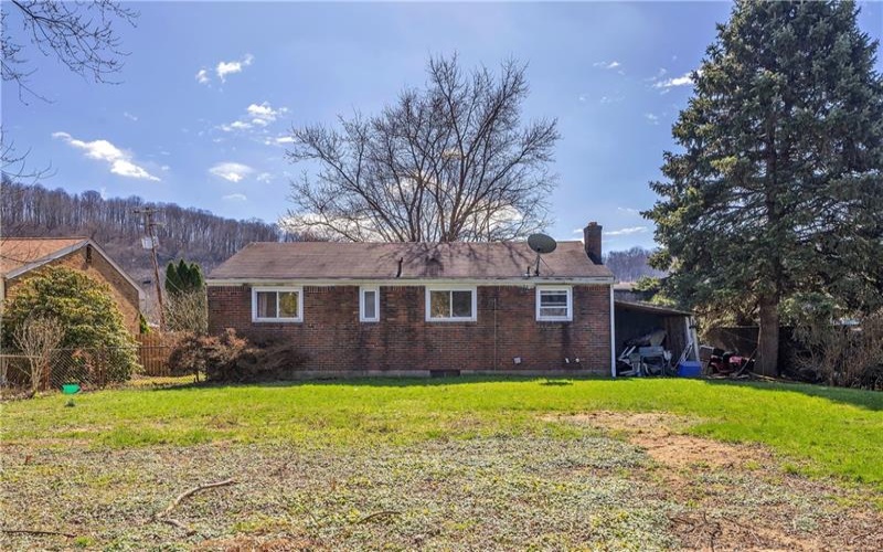 4060 Hart Ct, Murrysville, 15668, 3 Bedrooms Bedrooms, 10 Rooms Rooms,1 BathroomBathrooms,Residential,For Sale,Hart Ct,1744298