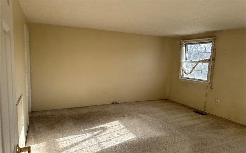 153 Hunting Creek Rd, Canonsburg, 15317, 3 Bedrooms Bedrooms, 9 Rooms Rooms,1.1 BathroomsBathrooms,Residential,For Sale,Hunting Creek Rd,1738933