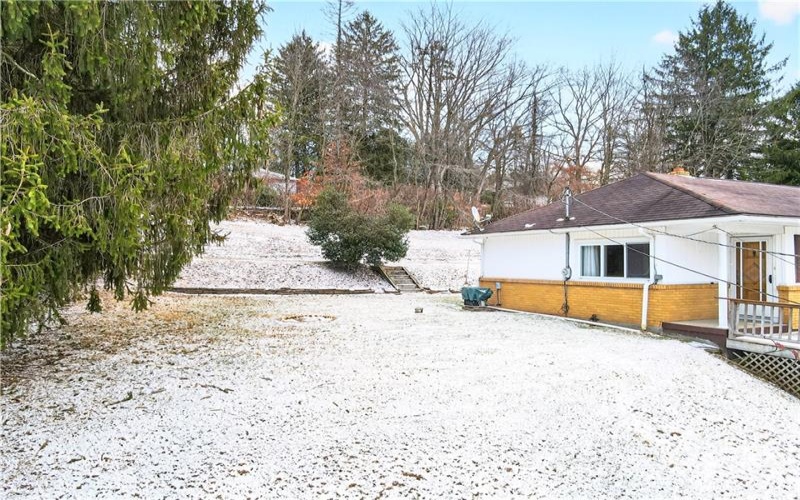 126 Bakers Ln, Apollo, 15613, 3 Bedrooms Bedrooms, 10 Rooms Rooms,1 BathroomBathrooms,Residential,For Sale,Bakers Ln,1738953