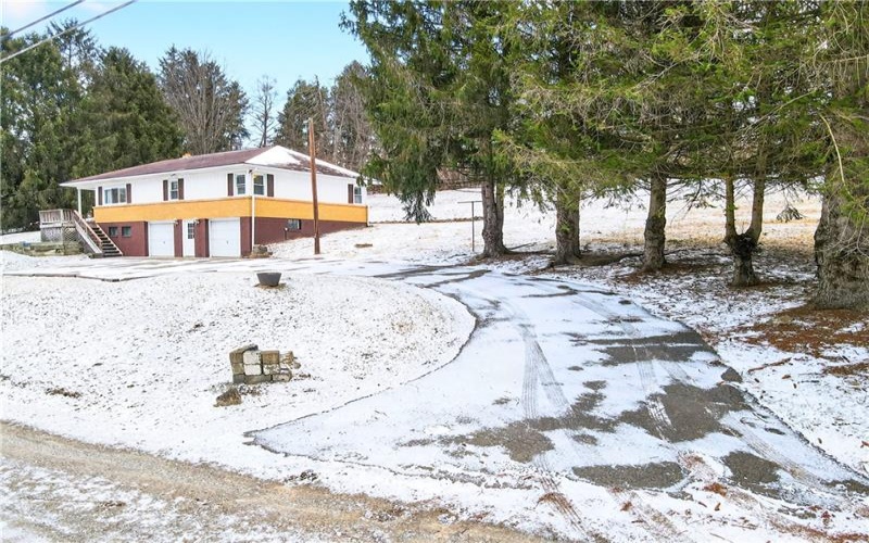 126 Bakers Ln, Apollo, 15613, 3 Bedrooms Bedrooms, 10 Rooms Rooms,1 BathroomBathrooms,Residential,For Sale,Bakers Ln,1738953