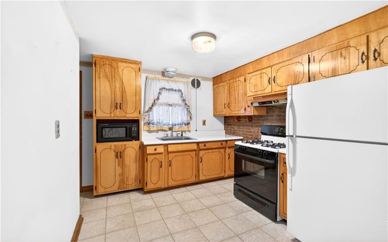 126 Bakers Ln, Apollo, 15613, 3 Bedrooms Bedrooms, 10 Rooms Rooms,1 BathroomBathrooms,Residential,For Sale,Bakers Ln,1738953