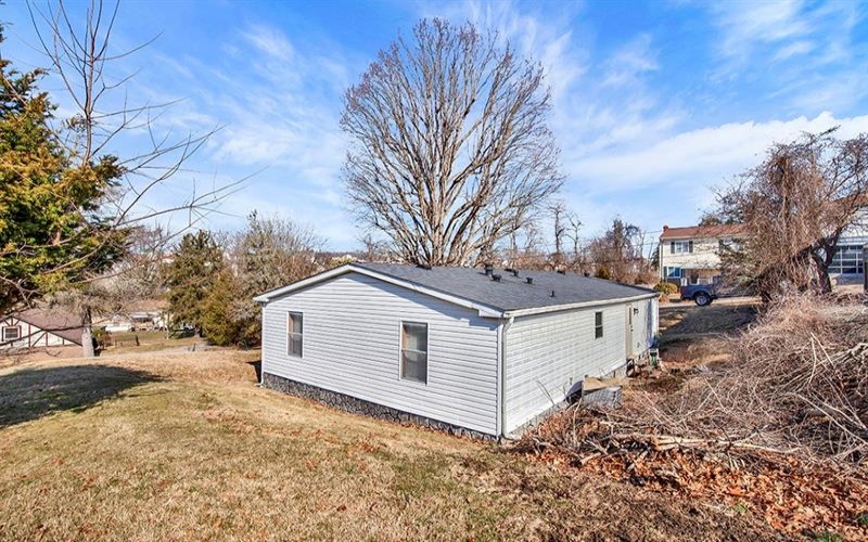 11 Columbus St., Belle Vernon, 15012, 2 Bedrooms Bedrooms, 6 Rooms Rooms,2 BathroomsBathrooms,Residential,For Sale,Columbus St.,1741742