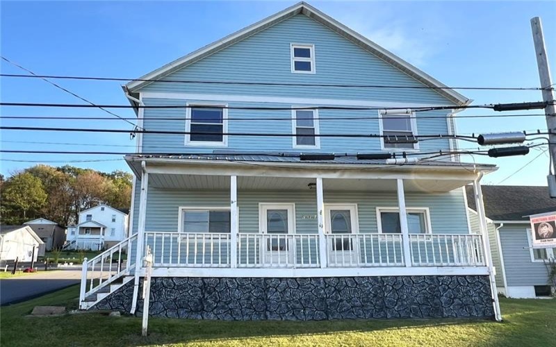 307 Lambert Street, Central City, 15926, 4 Bedrooms Bedrooms, 9 Rooms Rooms,2 BathroomsBathrooms,Residential,For Sale,Lambert Street,1724016