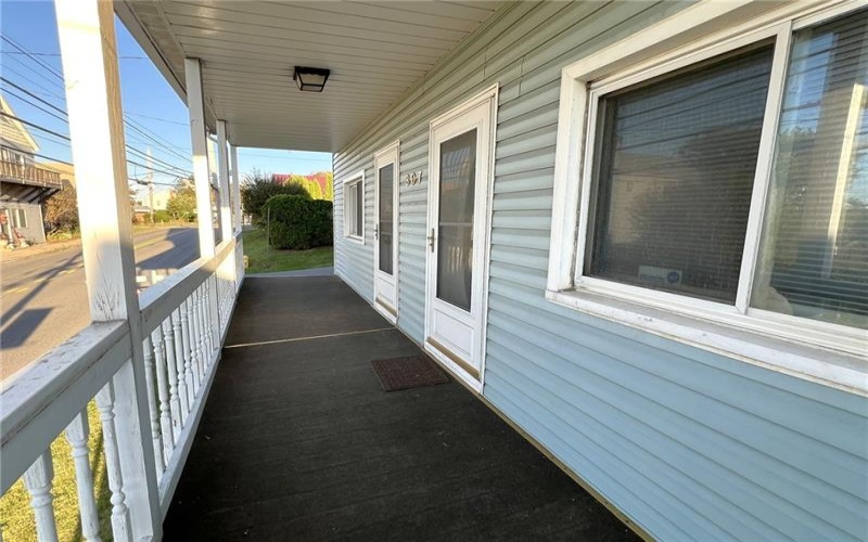 307 Lambert Street, Central City, 15926, 4 Bedrooms Bedrooms, 9 Rooms Rooms,2 BathroomsBathrooms,Residential,For Sale,Lambert Street,1724016