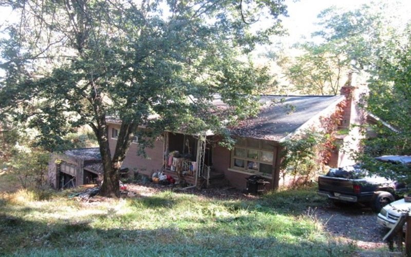 2511 7th St, New Kensington, 15068, 3 Bedrooms Bedrooms, ,2 BathroomsBathrooms,Residential,For Sale,7th St,1724101