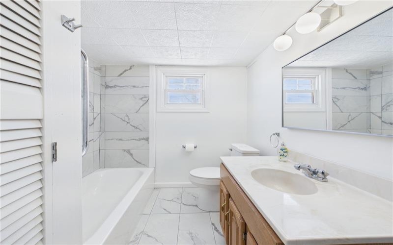 4 Malone Ridge Rd, Washington, 15301, 3 Bedrooms Bedrooms, ,1 BathroomBathrooms,Residential,For Sale,Malone Ridge Rd,1739038