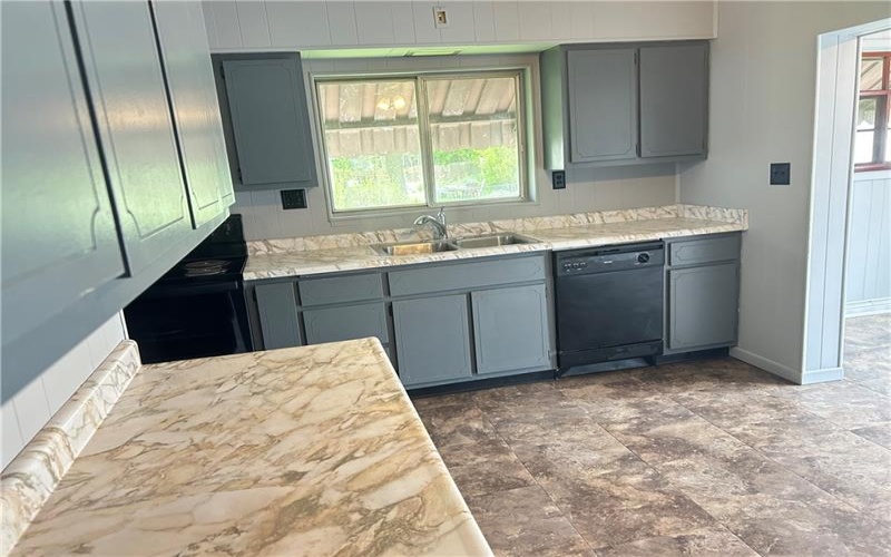 610 2nd Ave, Sutersville, 15083, 3 Bedrooms Bedrooms, ,1 BathroomBathrooms,Residential,For Sale,2nd Ave,1730899