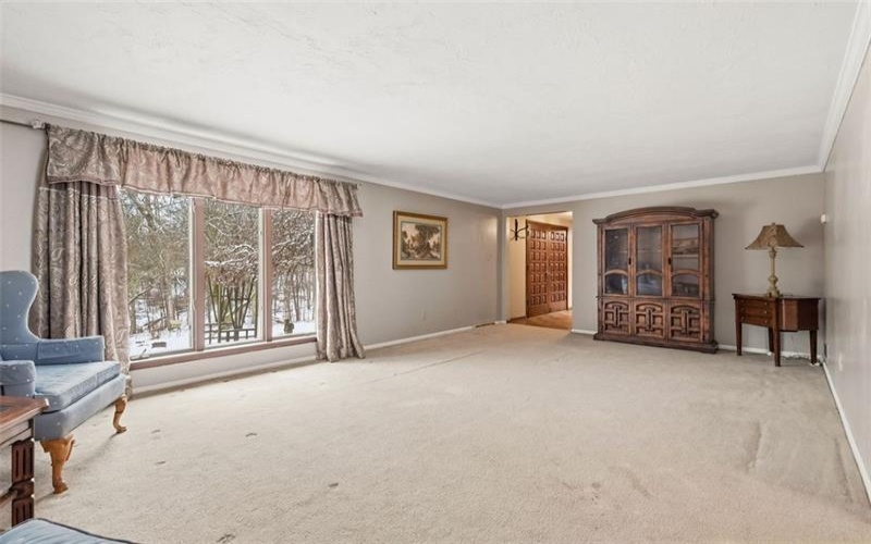 21 Hillcrest Rd, Eighty Four, 15330, 4 Bedrooms Bedrooms, 12 Rooms Rooms,2.2 BathroomsBathrooms,Residential,For Sale,Hillcrest Rd,1741813
