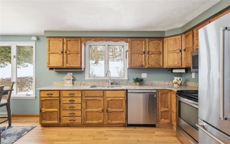 21 Hillcrest Rd, Eighty Four, 15330, 4 Bedrooms Bedrooms, 12 Rooms Rooms,2.2 BathroomsBathrooms,Residential,For Sale,Hillcrest Rd,1741813