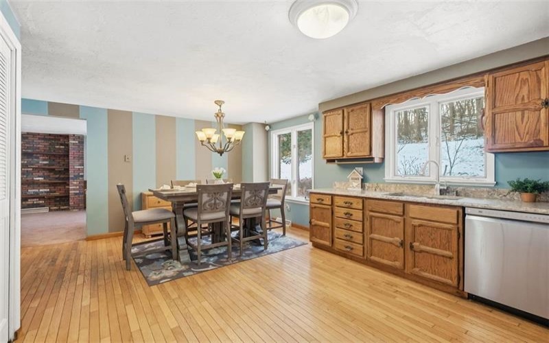 21 Hillcrest Rd, Eighty Four, 15330, 4 Bedrooms Bedrooms, 12 Rooms Rooms,2.2 BathroomsBathrooms,Residential,For Sale,Hillcrest Rd,1741813