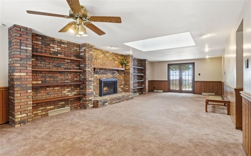 21 Hillcrest Rd, Eighty Four, 15330, 4 Bedrooms Bedrooms, 12 Rooms Rooms,2.2 BathroomsBathrooms,Residential,For Sale,Hillcrest Rd,1741813