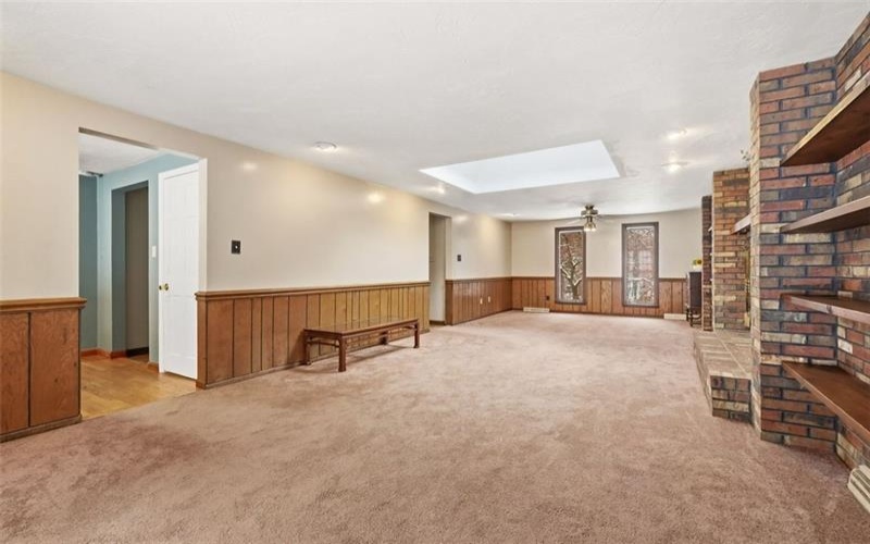 21 Hillcrest Rd, Eighty Four, 15330, 4 Bedrooms Bedrooms, 12 Rooms Rooms,2.2 BathroomsBathrooms,Residential,For Sale,Hillcrest Rd,1741813