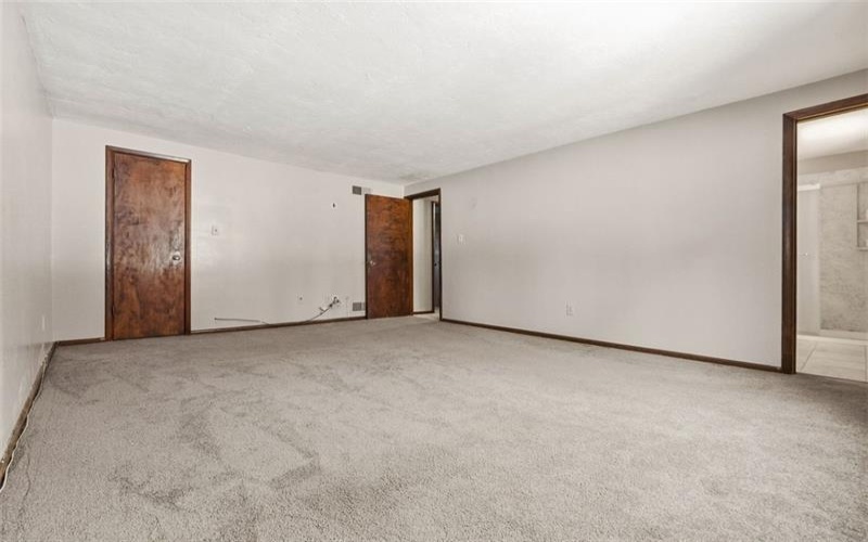 21 Hillcrest Rd, Eighty Four, 15330, 4 Bedrooms Bedrooms, 12 Rooms Rooms,2.2 BathroomsBathrooms,Residential,For Sale,Hillcrest Rd,1741813