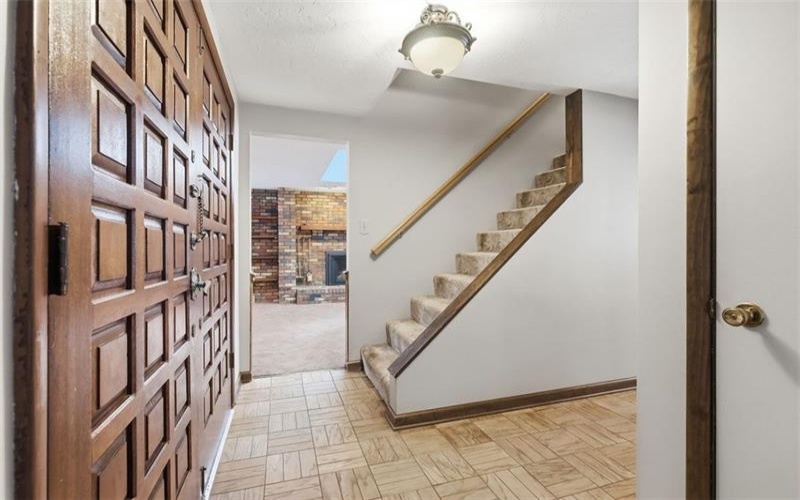 21 Hillcrest Rd, Eighty Four, 15330, 4 Bedrooms Bedrooms, 12 Rooms Rooms,2.2 BathroomsBathrooms,Residential,For Sale,Hillcrest Rd,1741813