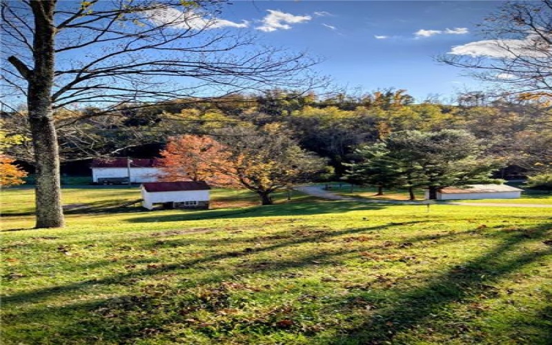 241 Lyons Road, Claysville, 15323, 5 Bedrooms Bedrooms, ,4 BathroomsBathrooms,Residential,For Sale,Lyons Road,1730915