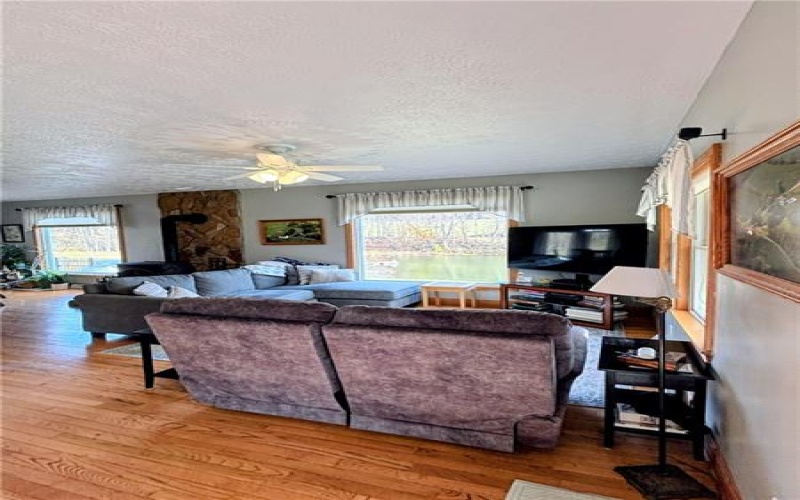 241 Lyons Road, Claysville, 15323, 5 Bedrooms Bedrooms, ,4 BathroomsBathrooms,Residential,For Sale,Lyons Road,1730915