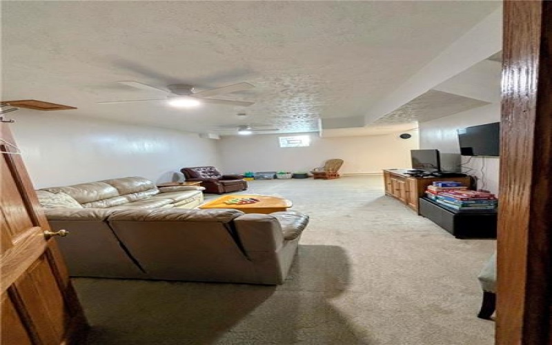 241 Lyons Road, Claysville, 15323, 5 Bedrooms Bedrooms, ,4 BathroomsBathrooms,Residential,For Sale,Lyons Road,1730915