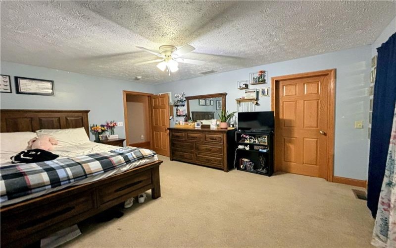 241 Lyons Road, Claysville, 15323, 5 Bedrooms Bedrooms, ,4 BathroomsBathrooms,Residential,For Sale,Lyons Road,1730915