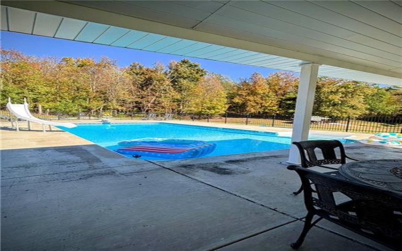 241 Lyons Road, Claysville, 15323, 5 Bedrooms Bedrooms, ,4 BathroomsBathrooms,Residential,For Sale,Lyons Road,1730915