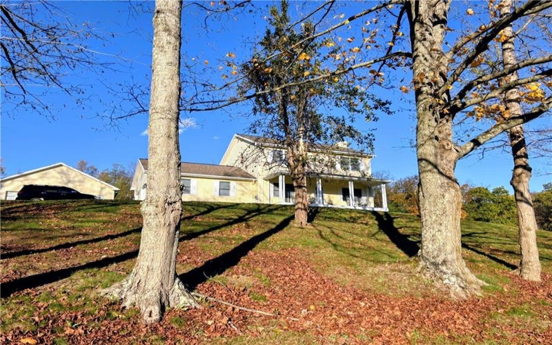 241 Lyons Road, Claysville, 15323, 5 Bedrooms Bedrooms, ,4 BathroomsBathrooms,Residential,For Sale,Lyons Road,1730915