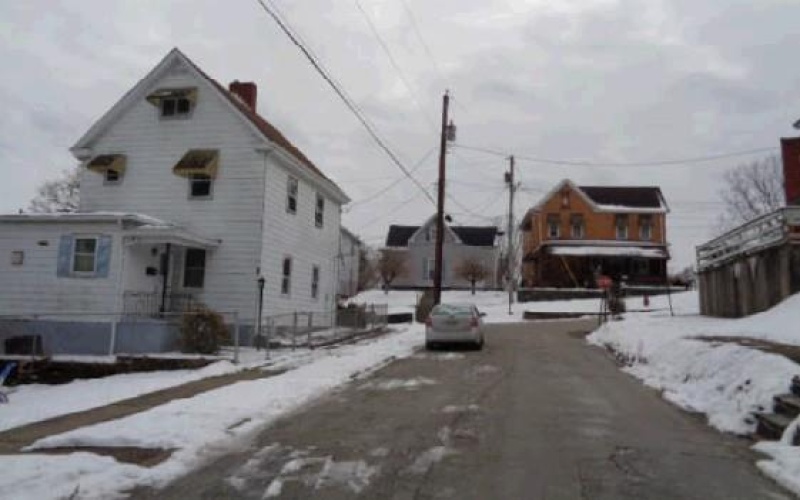 100 Lookout Ave, Charleroi, 15022, 3 Bedrooms Bedrooms, ,1 BathroomBathrooms,Residential,For Sale,Lookout Ave,1735462