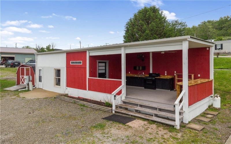 300 Clubhouse Drive, Donegal, 15628, 2 Bedrooms Bedrooms, ,1.1 BathroomsBathrooms,Residential,For Sale,Clubhouse Drive,1744408