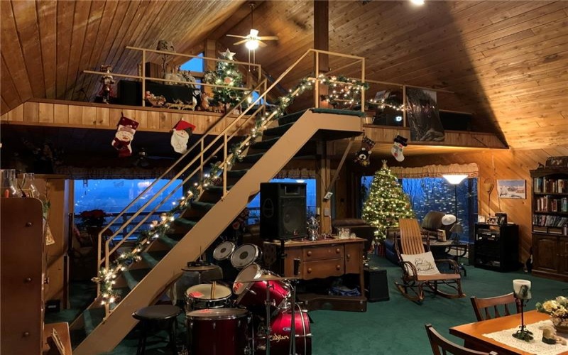 235 Pine Knob Rd, Hopwood, 15445, 2 Bedrooms Bedrooms, 4 Rooms Rooms,1.1 BathroomsBathrooms,Residential,For Sale,Pine Knob Rd,1735468