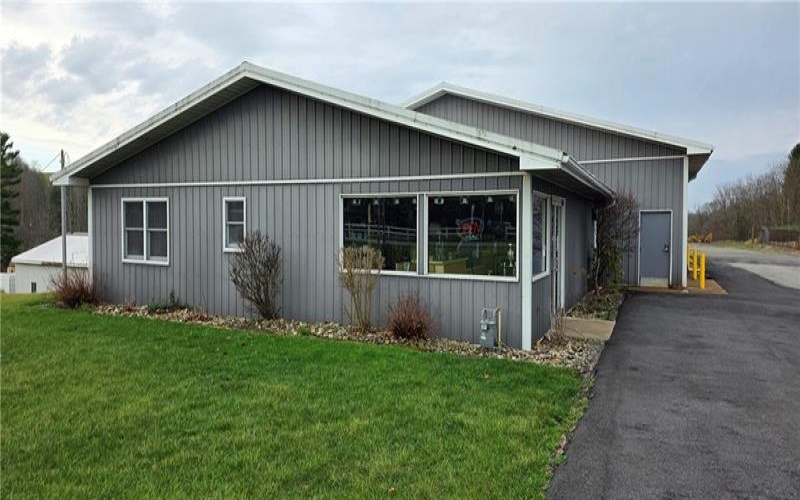 2473 Center Avenue, Somerset, 15501, ,Commercial-industrial-business,For Sale,Center Avenue,1746837