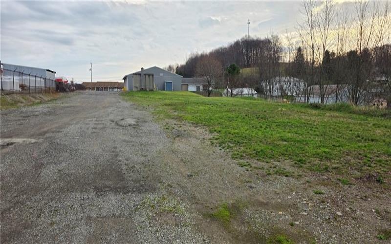 2473 Center Avenue, Somerset, 15501, ,Commercial-industrial-business,For Sale,Center Avenue,1746837