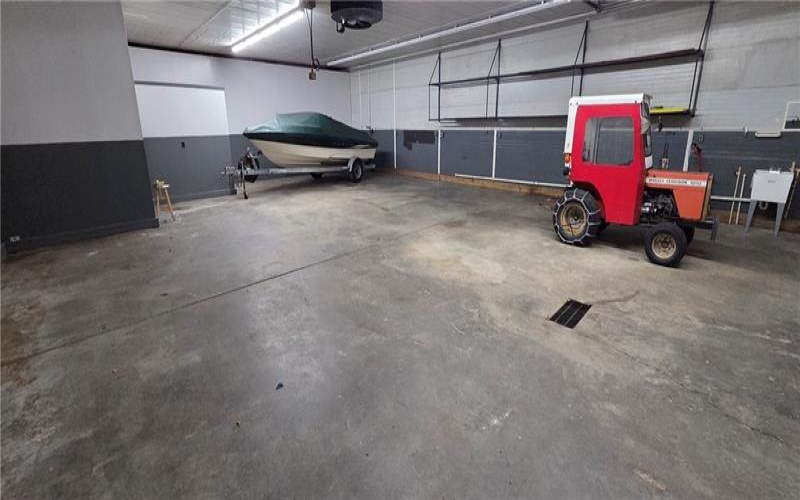 2473 Center Avenue, Somerset, 15501, ,Commercial-industrial-business,For Sale,Center Avenue,1746837