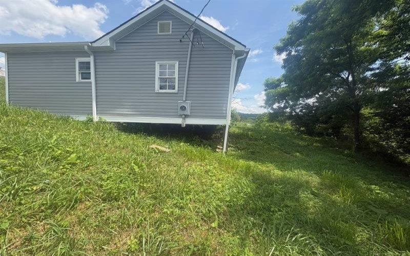 105 Penn Ave, Bentleyville, 15314, 2 Bedrooms Bedrooms, ,1 BathroomBathrooms,Residential,For Sale,Penn Ave,1735485