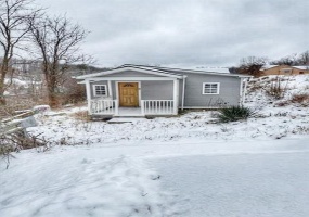 105 Penn Ave, Bentleyville, 15314, 2 Bedrooms Bedrooms, ,1 BathroomBathrooms,Residential,For Sale,Penn Ave,1735485