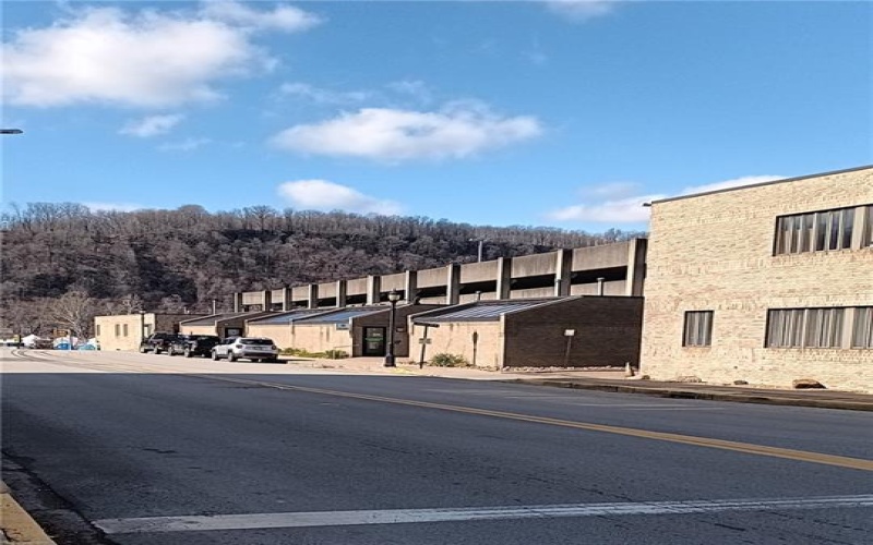 701 Fourth Avenue, New Kensington, 15068, ,Commercial-industrial-business,For Sale,Fourth Avenue,1741924