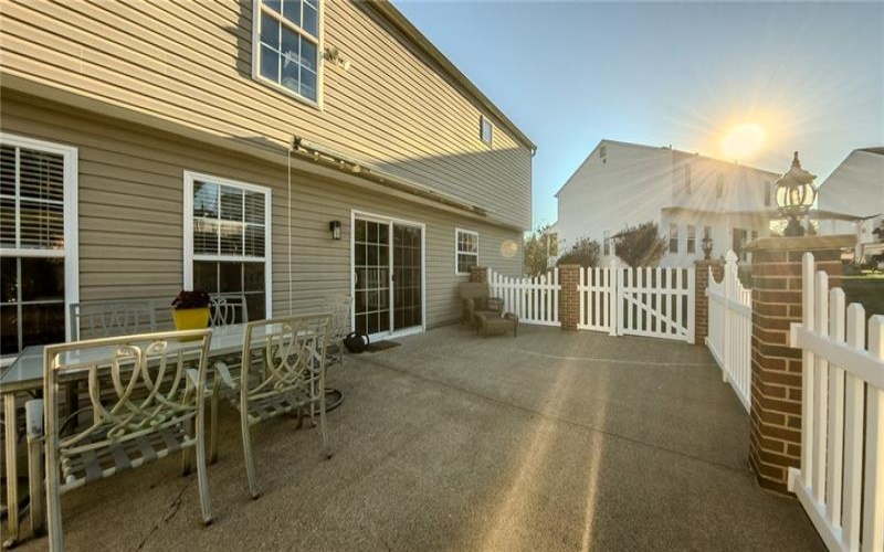 138 Valley View Dr, Rostraver Township, 15012, 4 Bedrooms Bedrooms, 11 Rooms Rooms,2.1 BathroomsBathrooms,Residential,For Sale,Valley View Dr,1724235