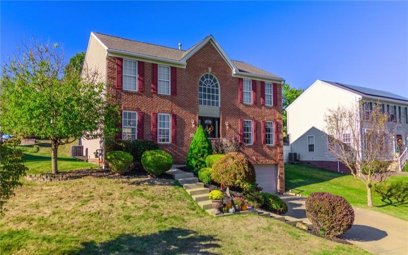 138 Valley View Dr, Rostraver Township, 15012, 4 Bedrooms Bedrooms, 11 Rooms Rooms,2.1 BathroomsBathrooms,Residential,For Sale,Valley View Dr,1724235