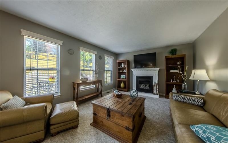 138 Valley View Dr, Rostraver Township, 15012, 4 Bedrooms Bedrooms, 11 Rooms Rooms,2.1 BathroomsBathrooms,Residential,For Sale,Valley View Dr,1724235
