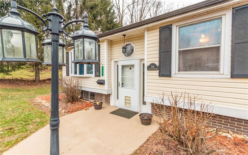 716 Stauffer Ave, Scottdale, 15683, 4 Bedrooms Bedrooms, 11 Rooms Rooms,3 BathroomsBathrooms,Residential,For Sale,Stauffer Ave,1735542
